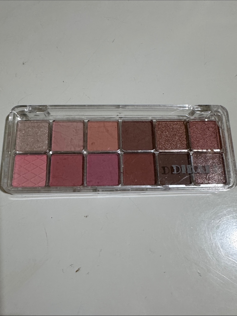 Diva Pink & Rose Gold 12-Color Eyeshadow Palette